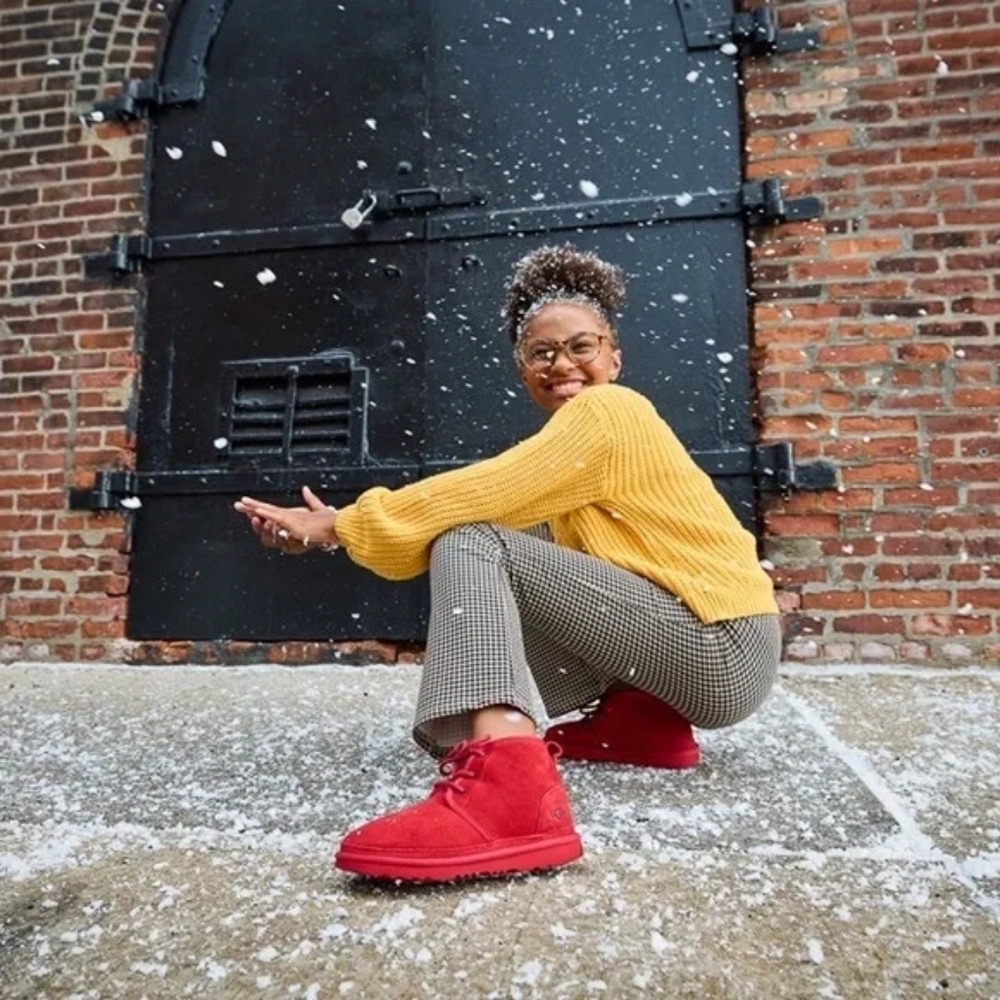 UGG SAMBA RED NEUMEL BOOTS NWOB - Picture 4 of 8